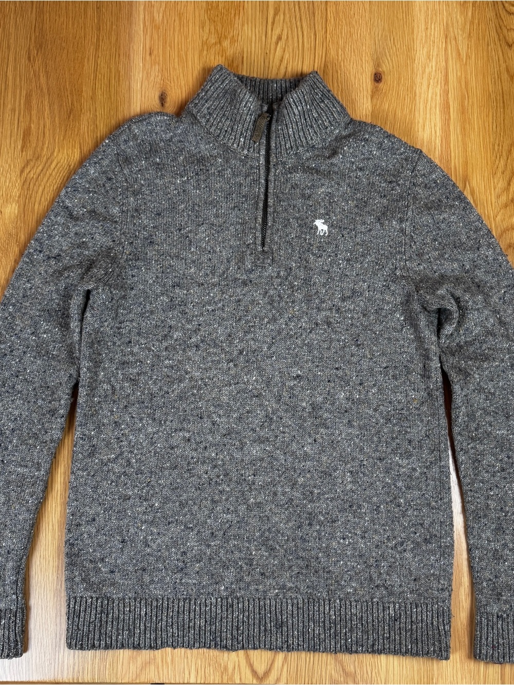 Abercrombie & Fitch Men’s Charcoal Gray Zip-Neck Sweater